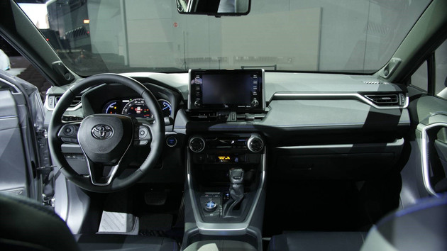 丰田全新RAV4紧凑型SUV发布 狂野硬朗