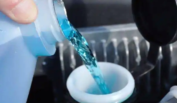 雷克萨斯RX的玻璃水的作用是什么 对挡风玻璃进行清洗（使用效果好）