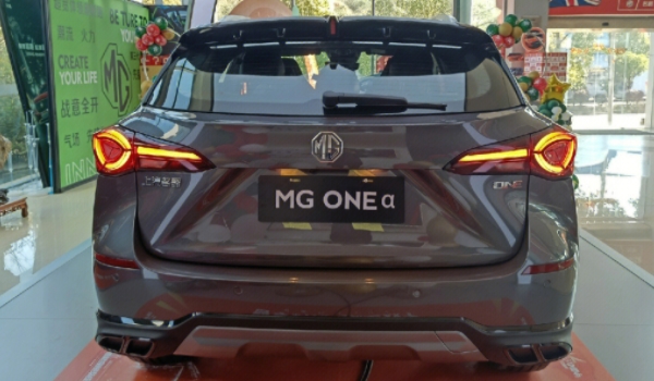 MG ONE的天窗有几个类型 车辆只有一个天窗类型（可开启全景天窗）