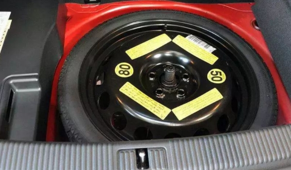 备胎使用需要注意什么 注意轮胎的磨损程度（注意胎压的变化）