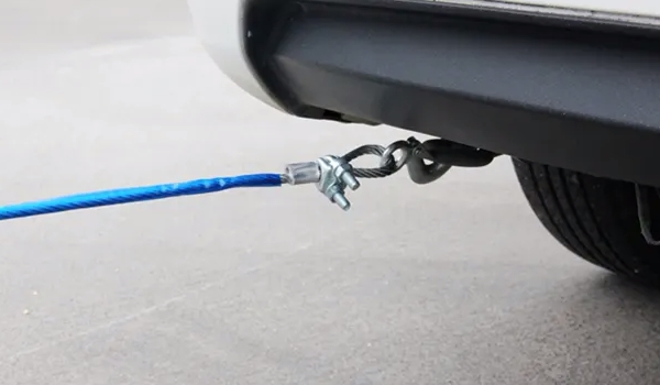 拖车绳怎么来进行安装 安装在车辆的拖车钩上面（必须要注意）