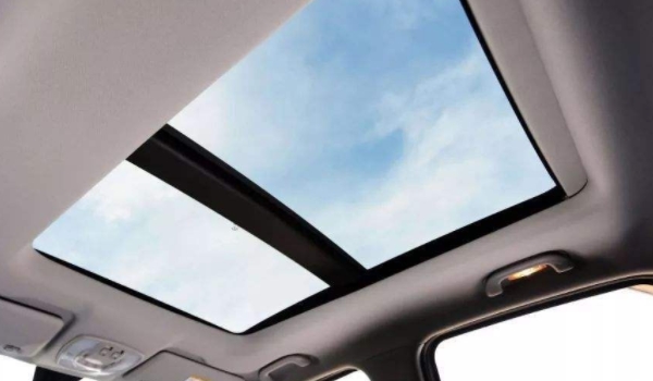 天窗使用的注意事项是什么 注意对天窗的保养维护（使用效果好）
