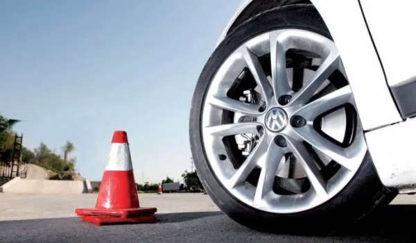 轮胎多久更换一次 需要在3~4年时间更换（保证车辆行驶安全）